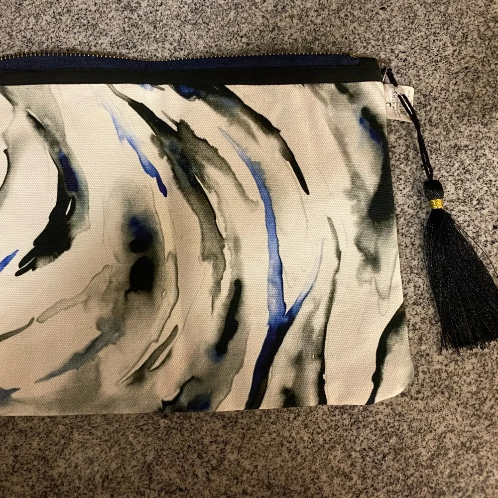 Paper source tie-dye zippered pouch